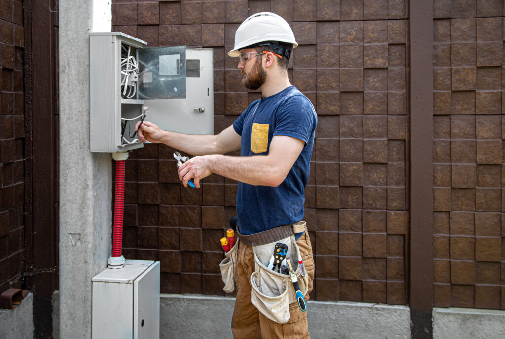 Text Message Marketing for Electricians